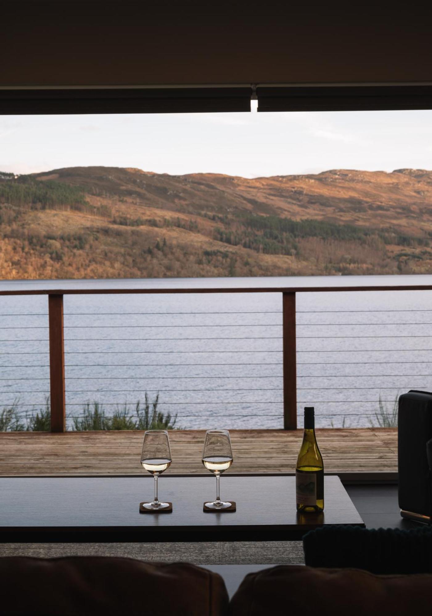 Shoreland Lodges - Cherry Lodge Fort Augustus Exterior photo